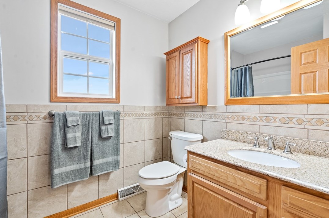 911 2nd St, Jeannette PA  15644-1406 exterior