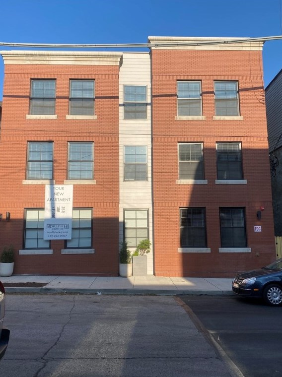 308 Miltenberger St #302, Pittsburgh, PA 15219