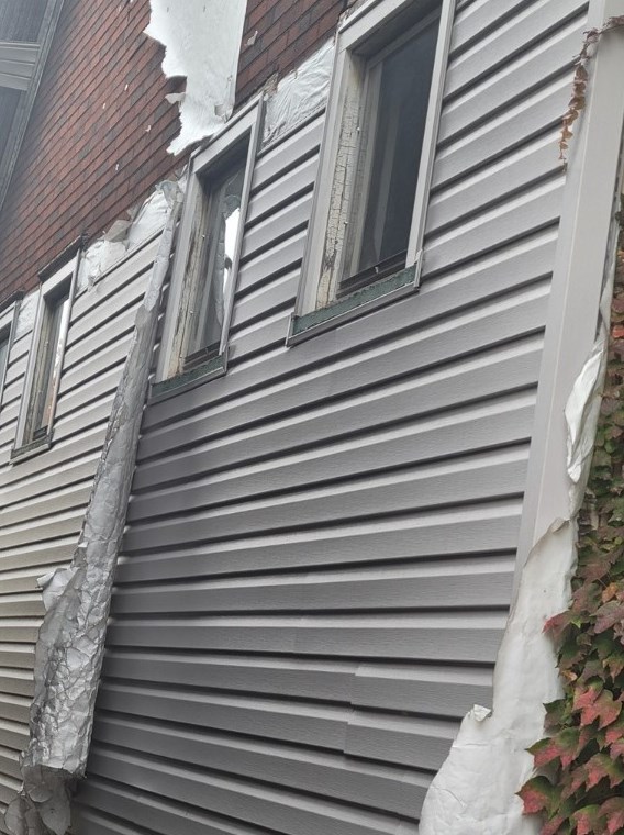 512 Gaskill Ave, Jeannette, PA 15644