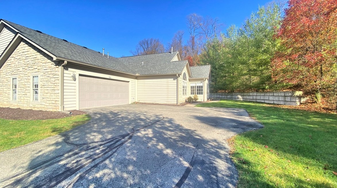 2503 Golf Course Dr, Washington, PA 15301-2867