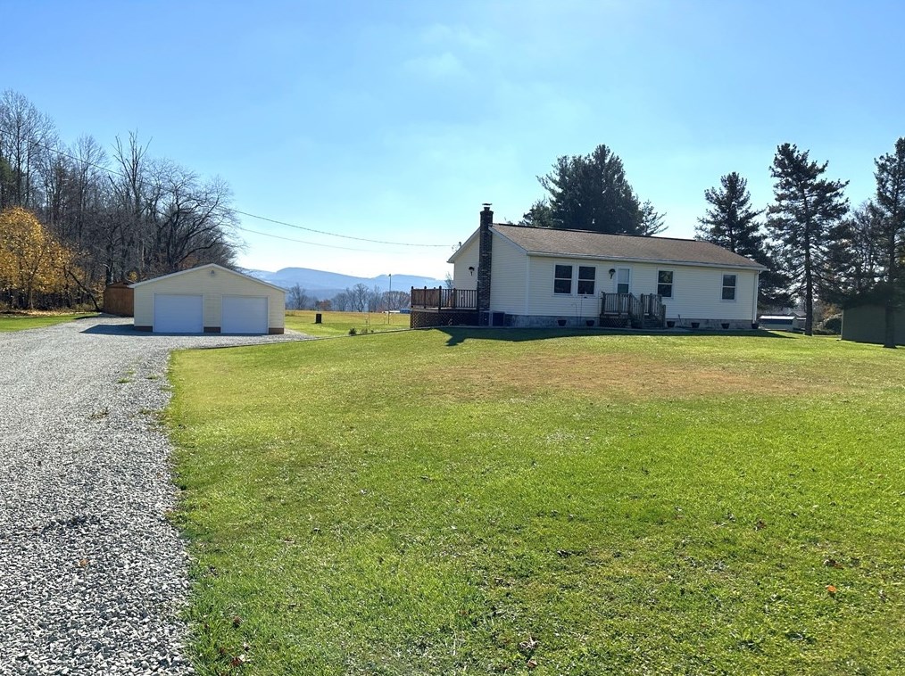 110 Indian Creek Valley Rd, Normalville, PA 15469