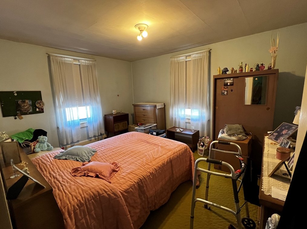 18 Reppert Blvd, Oliphant Furnace PA  15401-2516 exterior