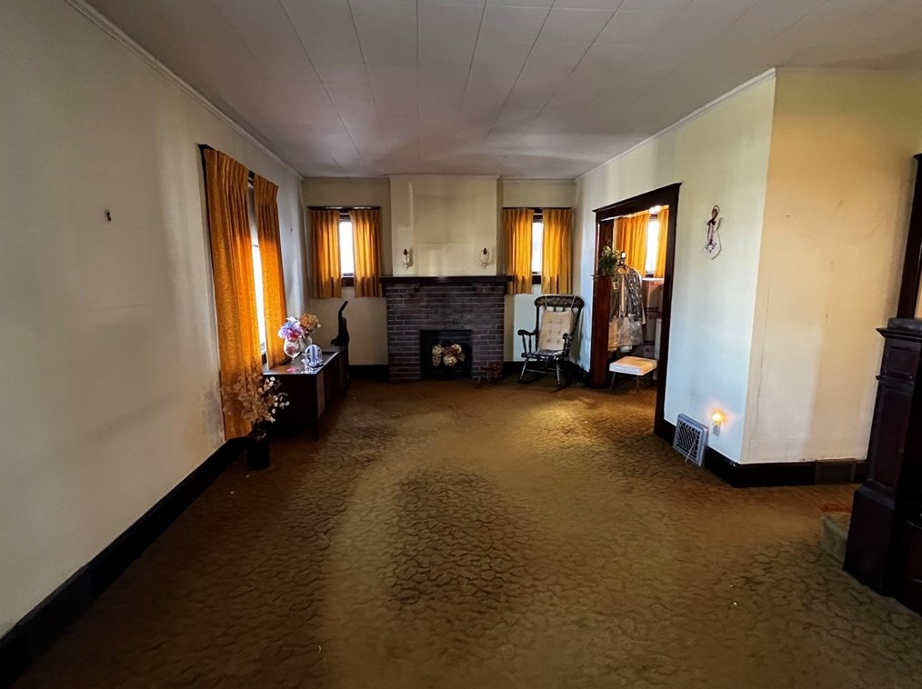 18 Reppert Blvd, Oliphant Furnace PA  15401-2516 exterior