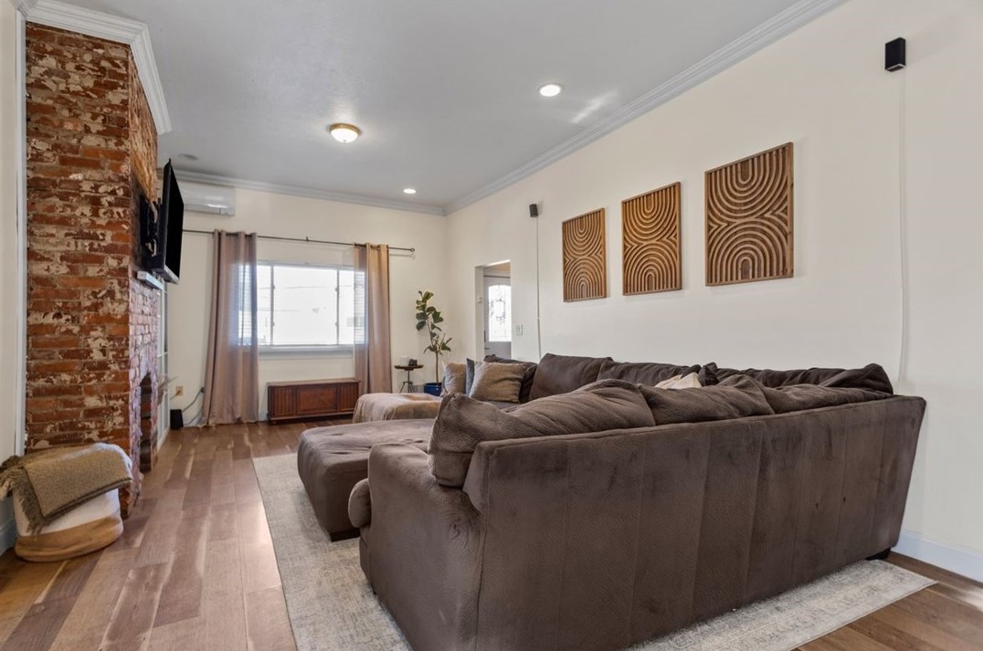 318 Academy St, Collier Township PA 15106-2705 exterior