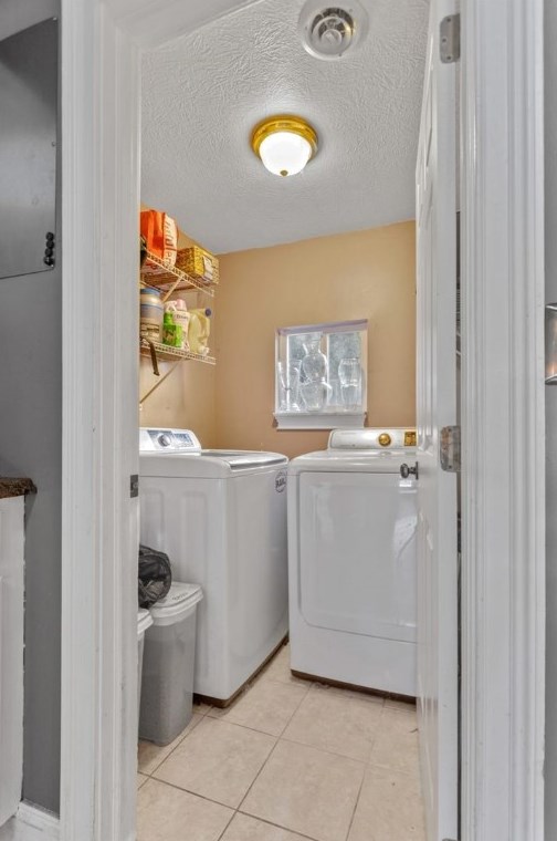 318 Academy St, Collier Township PA 15106-2705 exterior