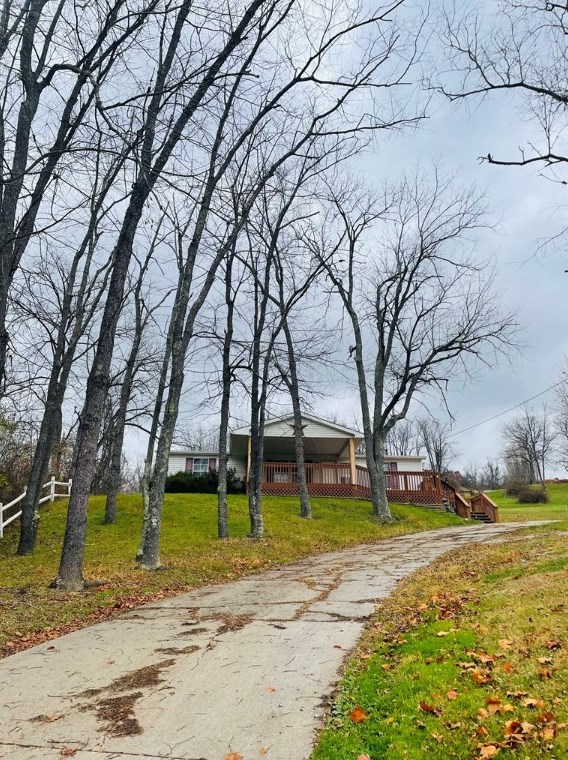 554 Waynesburg Rd, Washington, PA 15301-3275
