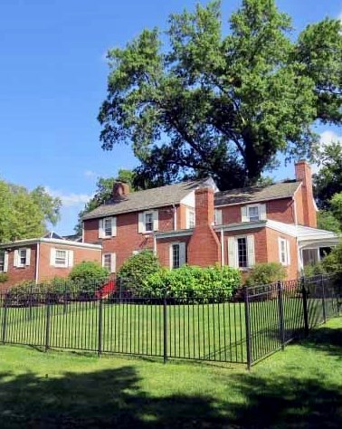 114 Edgewood Rd, Butler, PA 16001-2121