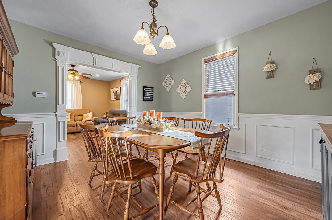 206 7th St, Youngwood PA  15697-1266 exterior