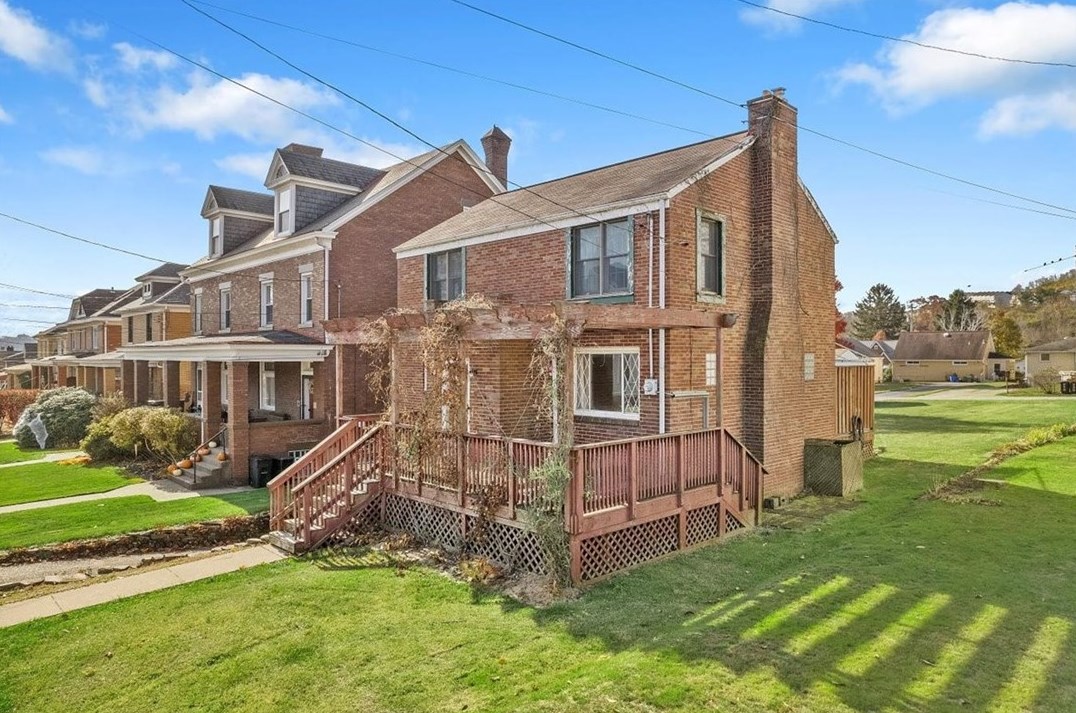 339 Center Ave, Collier Township, PA 15106-1917