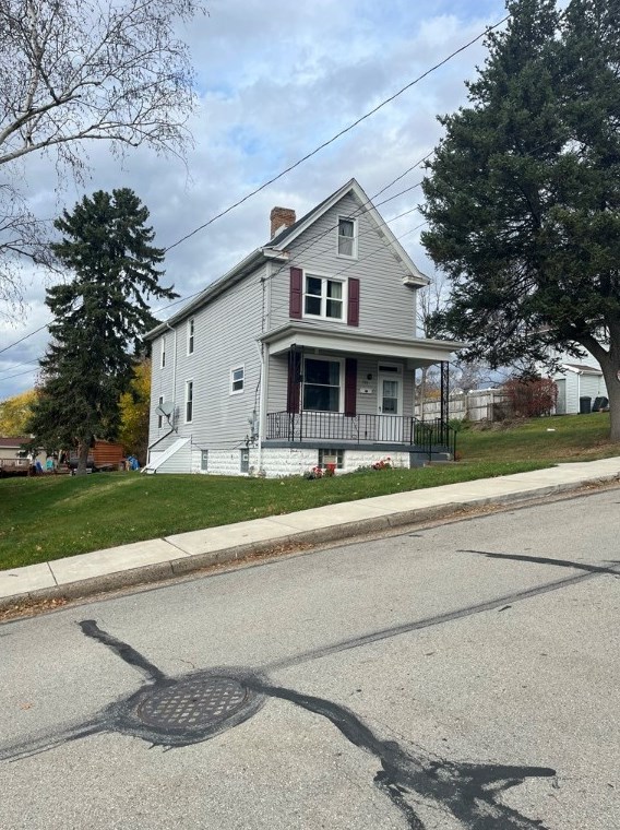 709 Allwine Ave, Jeannette, PA 15644