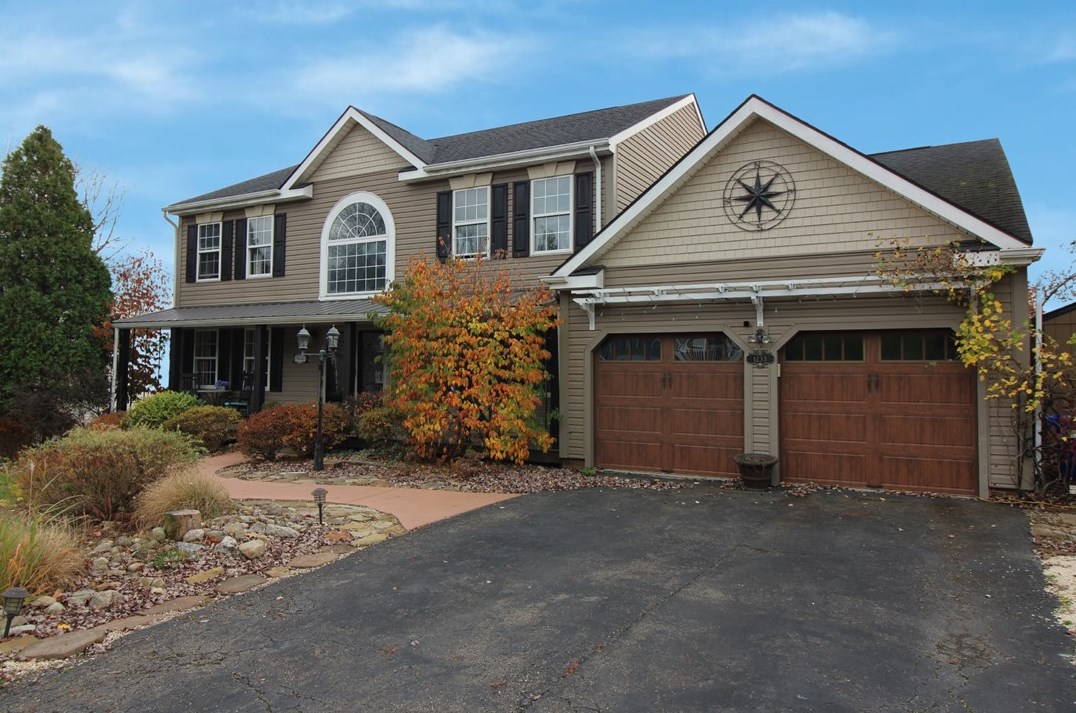 1233 Woodhill Dr, Gibsonia, PA 15044