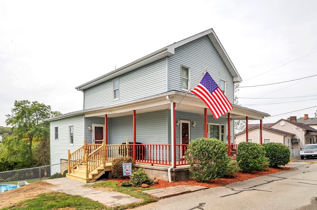 230 Vine St, Monongahela, PA 15063