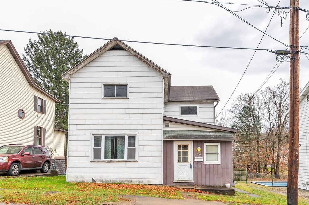 310 Hill St, Connellsville, PA 15425