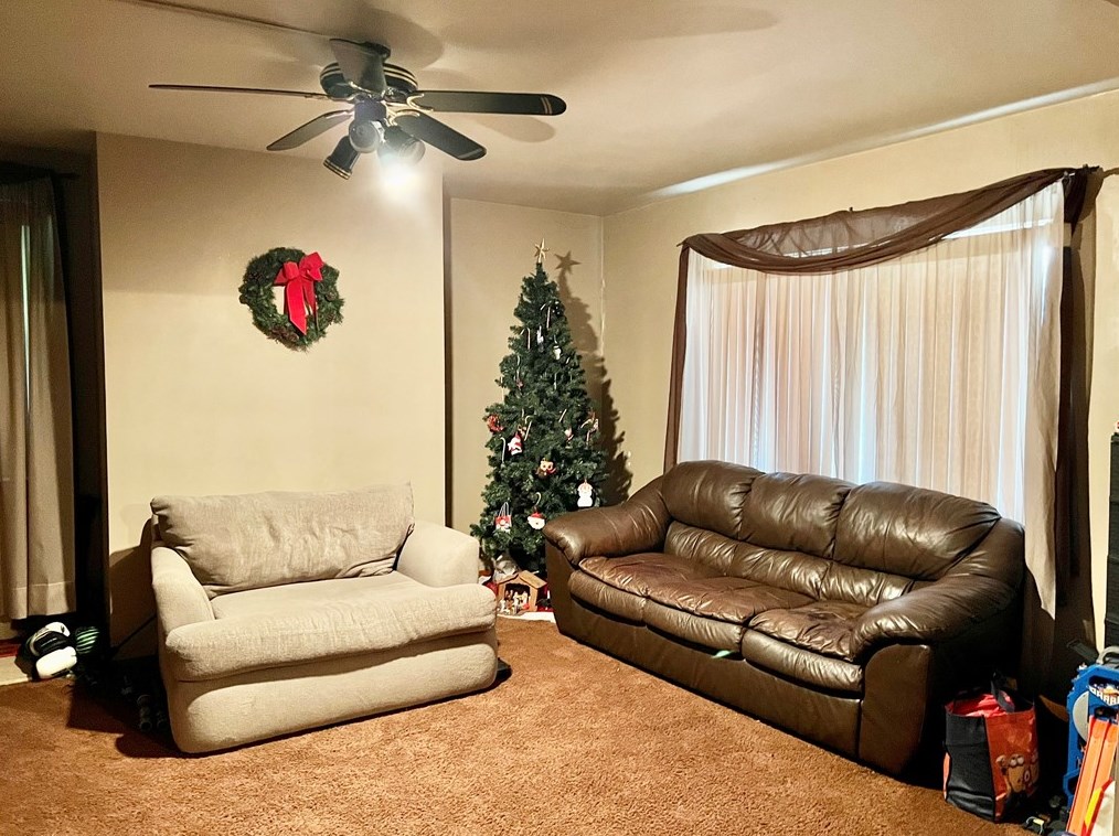 818 Indiana Ave, Monaca PA 15061-2122 exterior