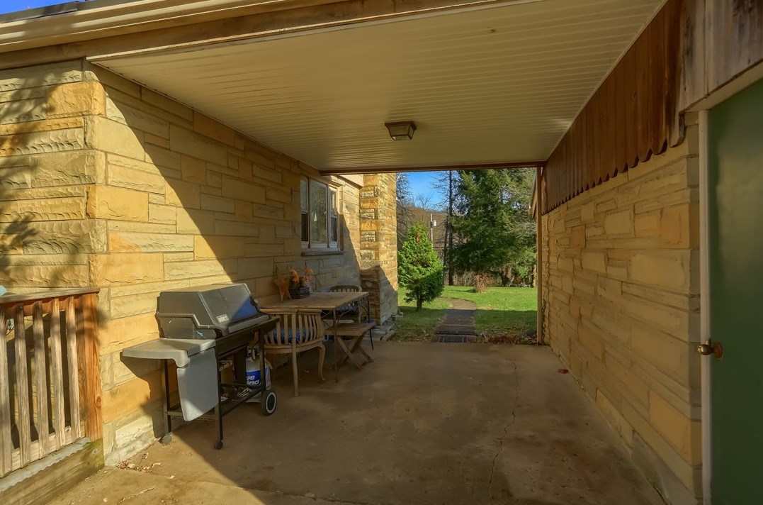 3851 Saxonburg Blvd, Cheswick, PA 15024