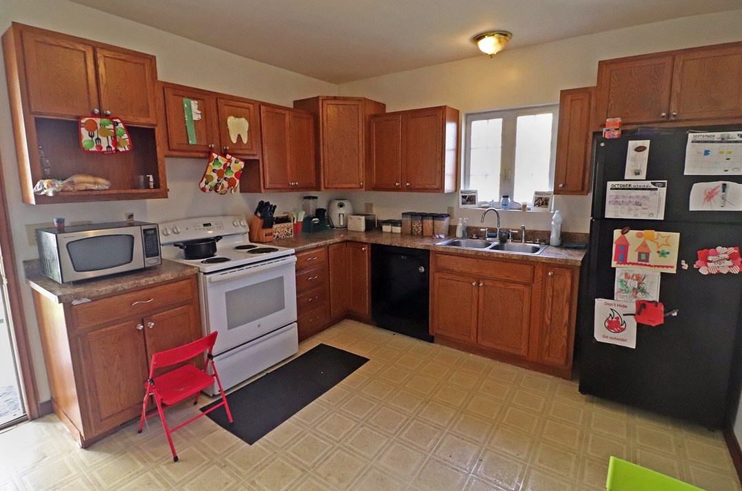 513-515 Sewickley Ave, Herminie, PA 15637