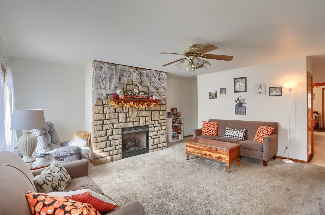 315 Slippery Rock St, Chicora, PA 16025-4325