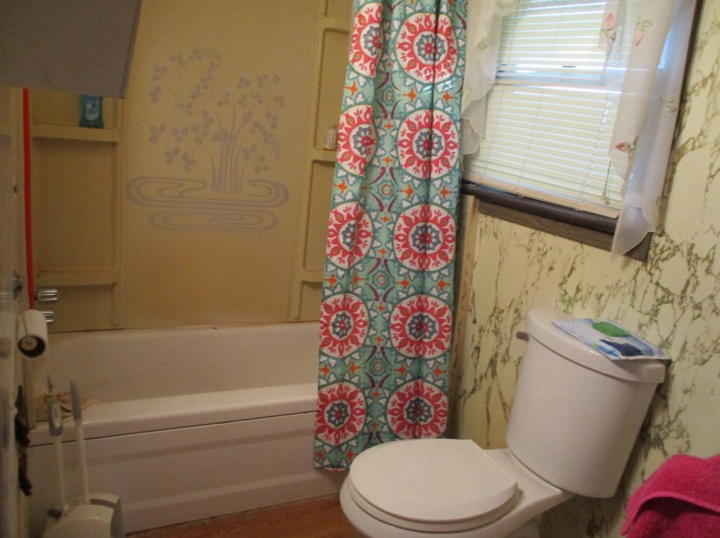 51 Harding Ave, Washington PA  15301-5135 exterior