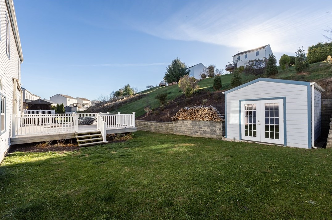 35 Elkie Dr, Washington, PA 15301-1377
