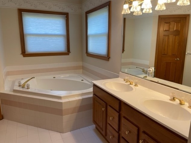 1116 Chaucer Dr, Greensburg PA  15601-9046 exterior