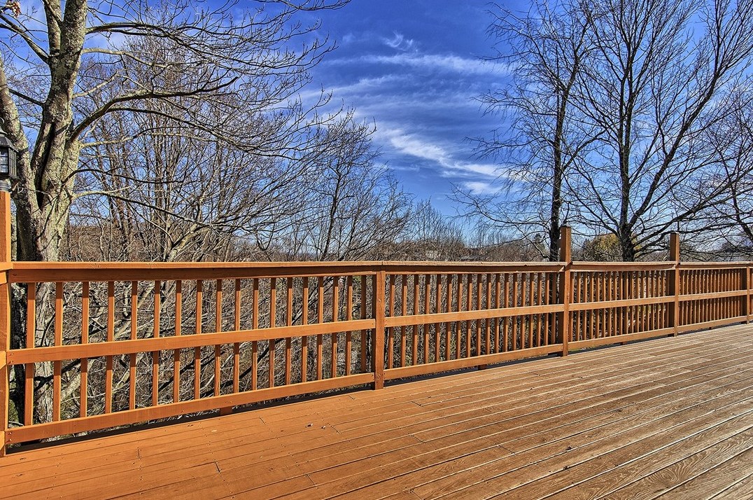 304 Churchill Dr, Greensburg PA  15601-1077 exterior