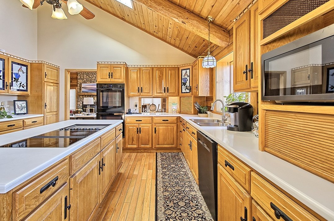 304 Churchill Dr, Greensburg PA  15601-1077 exterior