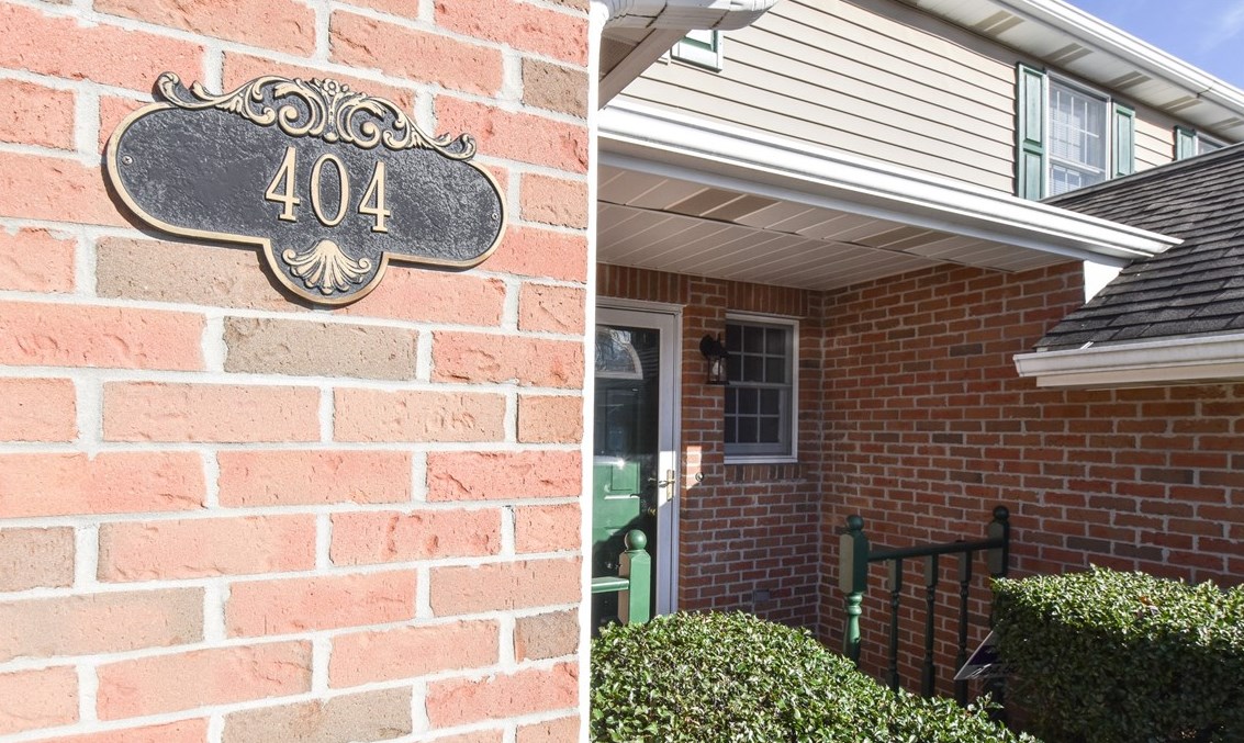 404 Stoneridge Blvd, Butler, PA 16001-6676