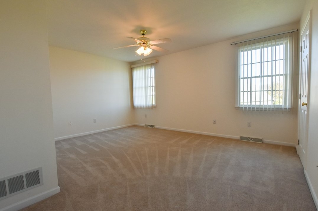 404 Stoneridge Blvd, Butler PA 16001-6678 exterior