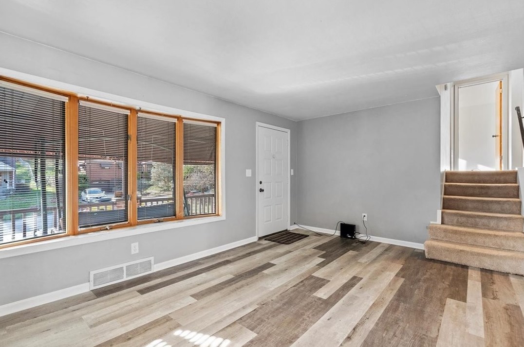 14135 Torie Dr, North Huntingdon PA 15642-5101 exterior