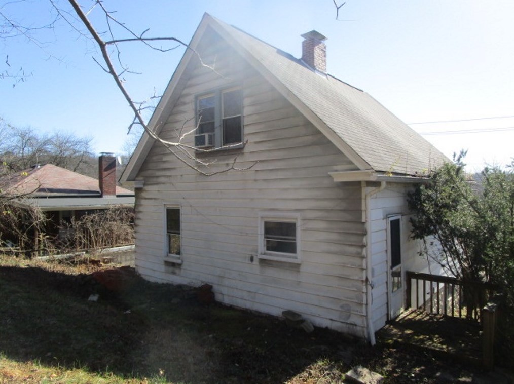 6126 Old William Penn Hwy, Export, PA 15632