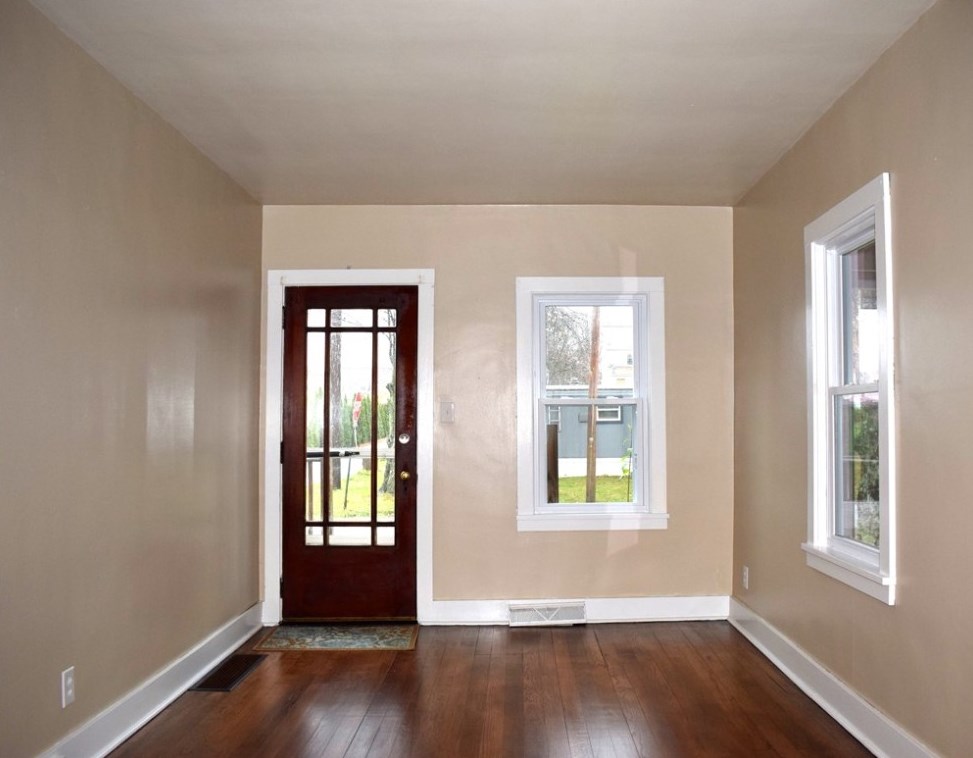 100 South St, Mercer, PA 16137-1522