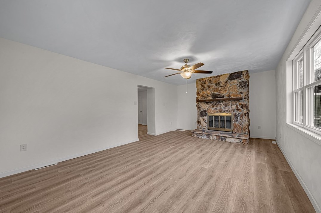 1213 Bennett Ave, Jeannette, PA 15644