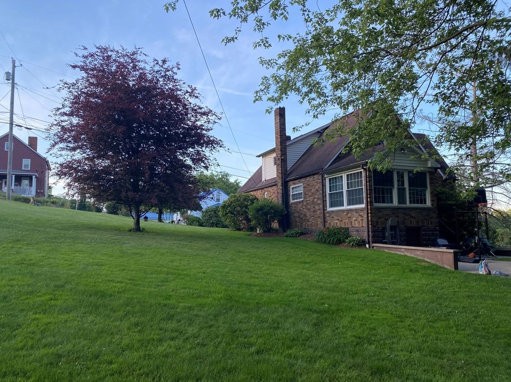 242 Briar Hill Rd, Kittanning, PA 16201-8914