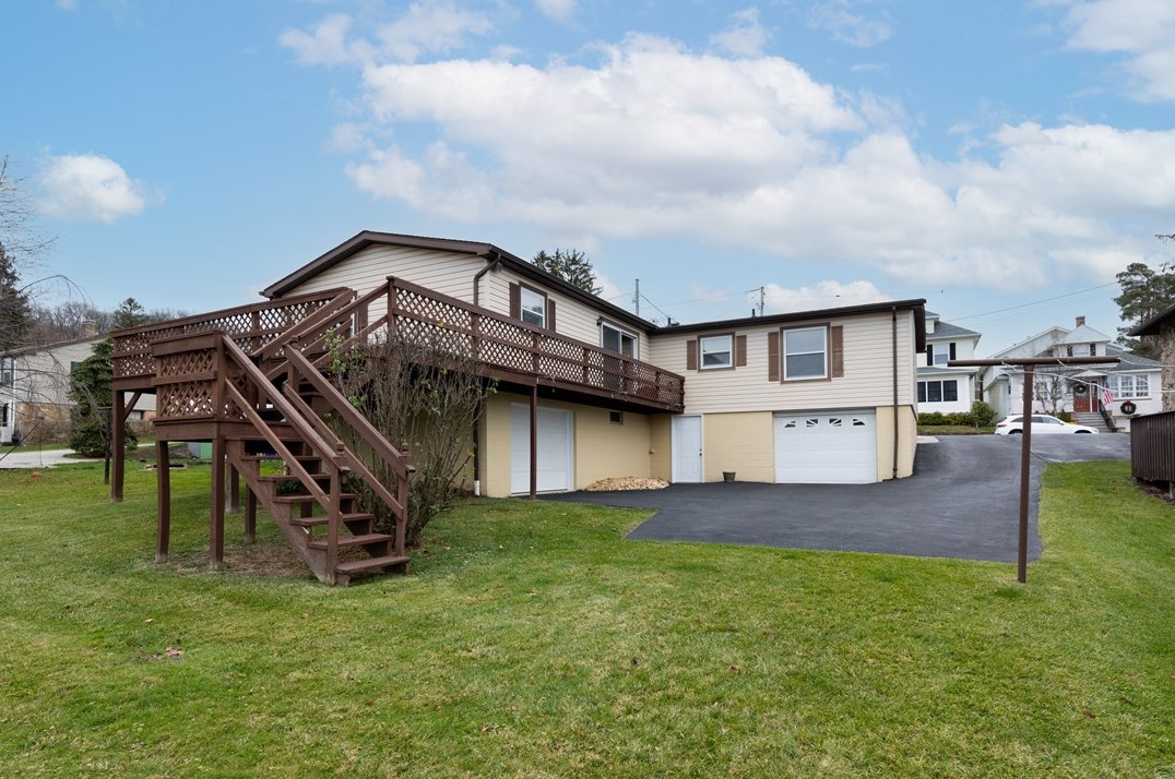 397 W Fairview St, Somerset, PA 15501