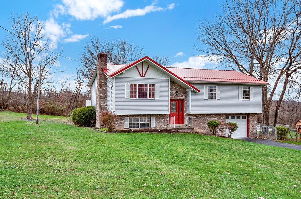 4 Pringle Ln, Fairchance, PA 15436
