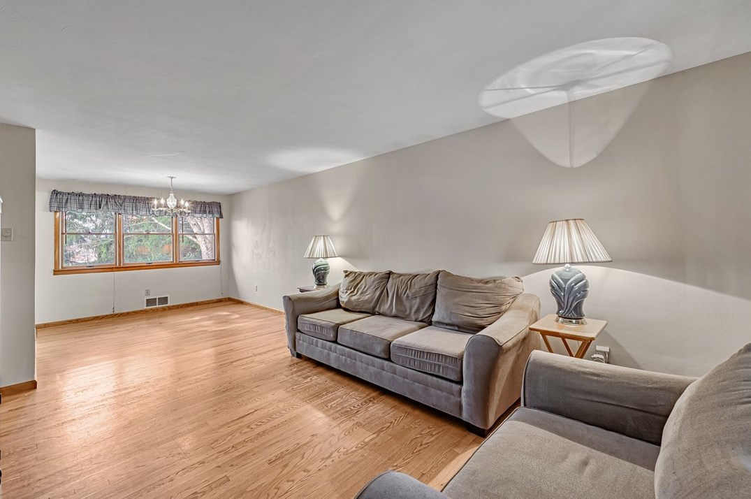 69 Observatory St, Manor, PA 15665