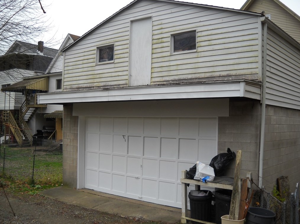 420 Robinson St, Monroeville, PA 15140-1317