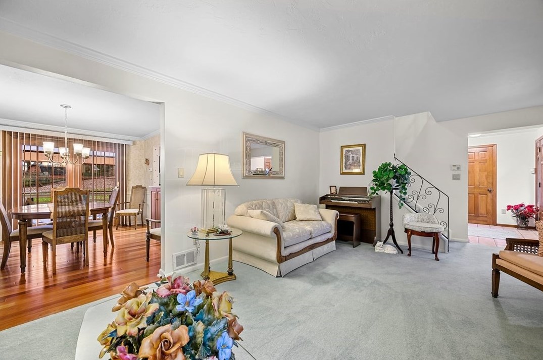 1430 Fernledge Dr, Allison Park PA  15101-4050 exterior