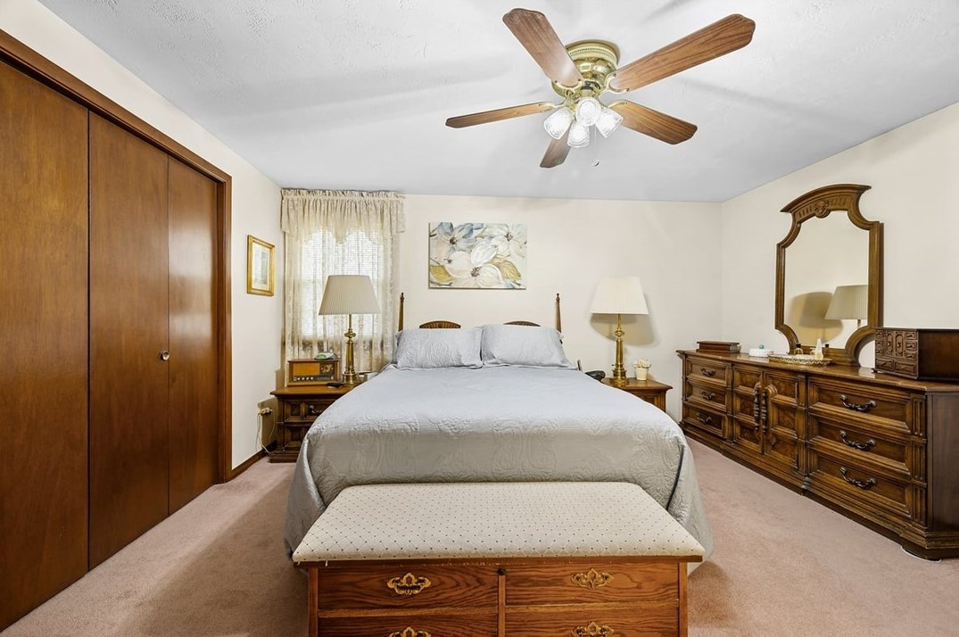 1430 Fernledge Dr, Allison Park PA  15101-4050 exterior