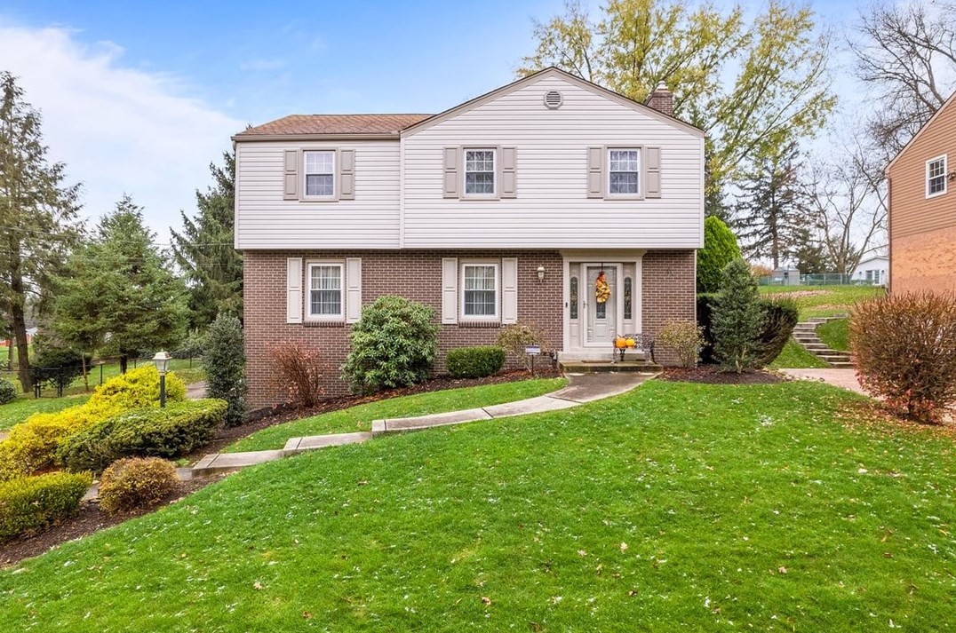 1430 Fernledge Dr, Allison Park PA  15101-4050 exterior