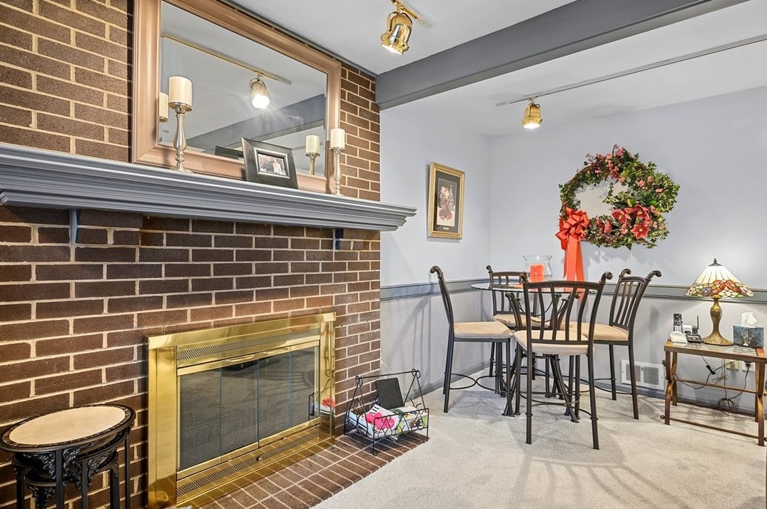 1430 Fernledge Dr, Allison Park PA  15101-4050 exterior