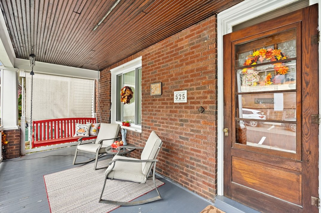 525 4th St, Monroeville, PA 15140-1417