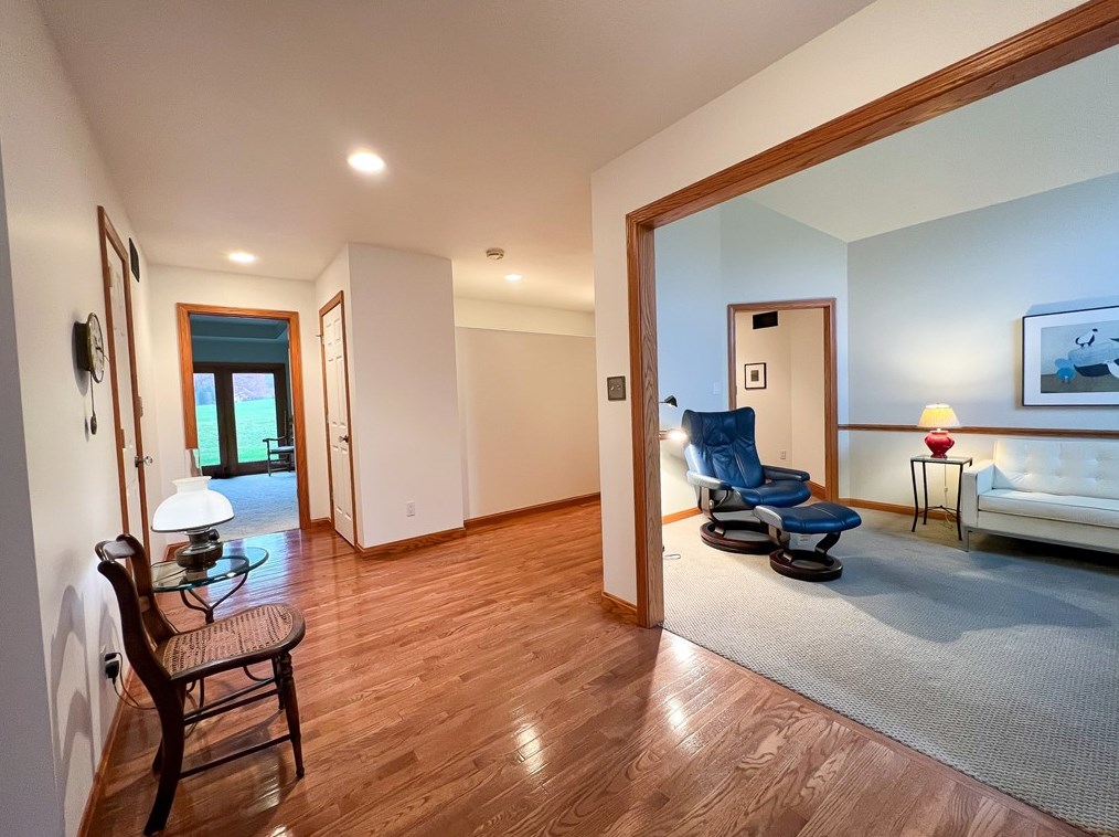 121 Heartland Dr, Butler PA 16001-2968 exterior