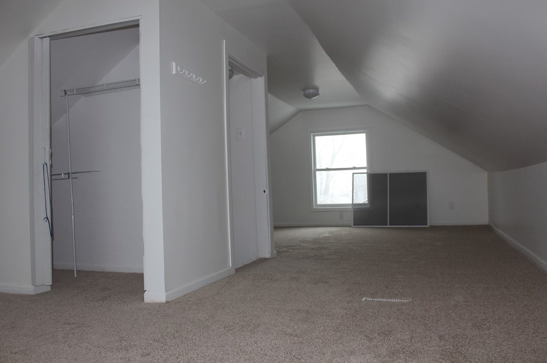 1810 Windover Ave, Ellwood City PA  16117-3445 exterior