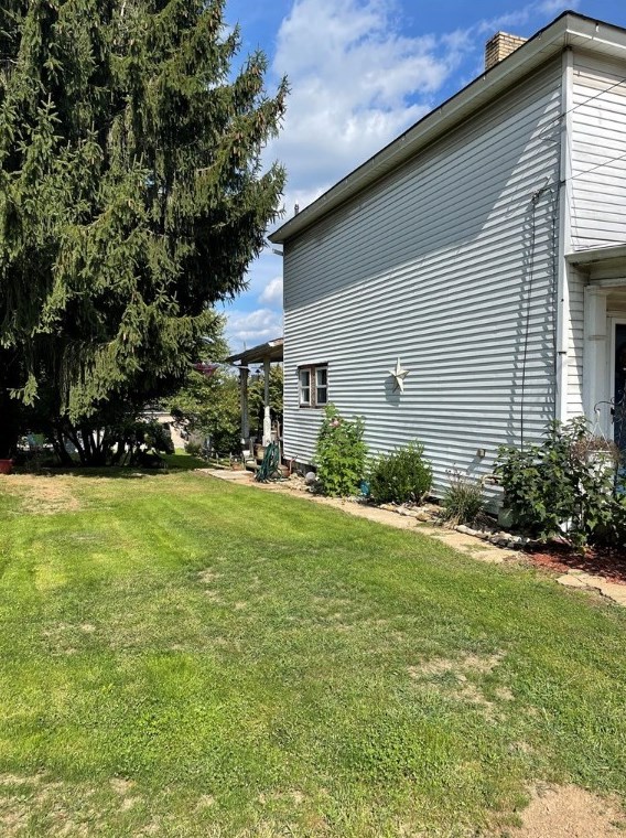310 Longfellow St, Vandergrift, PA 15690