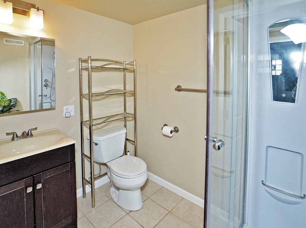 209 Willow Dr, Monroeville PA  15146-4552 exterior