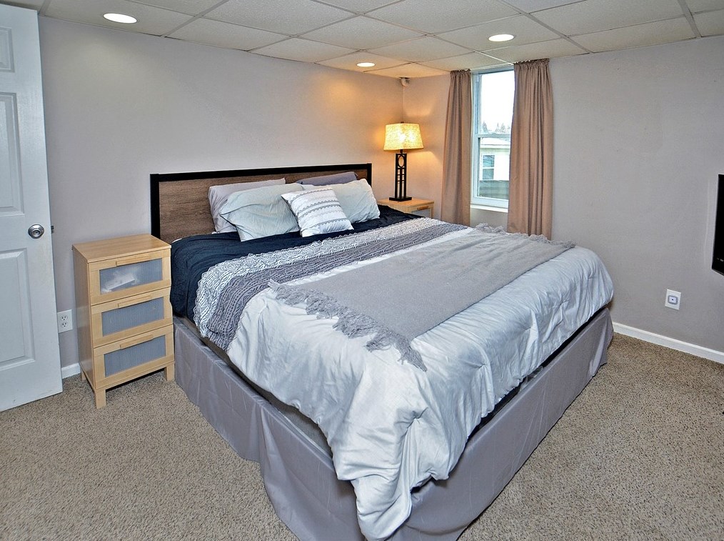 209 Willow Dr, Monroeville PA  15146-4552 exterior