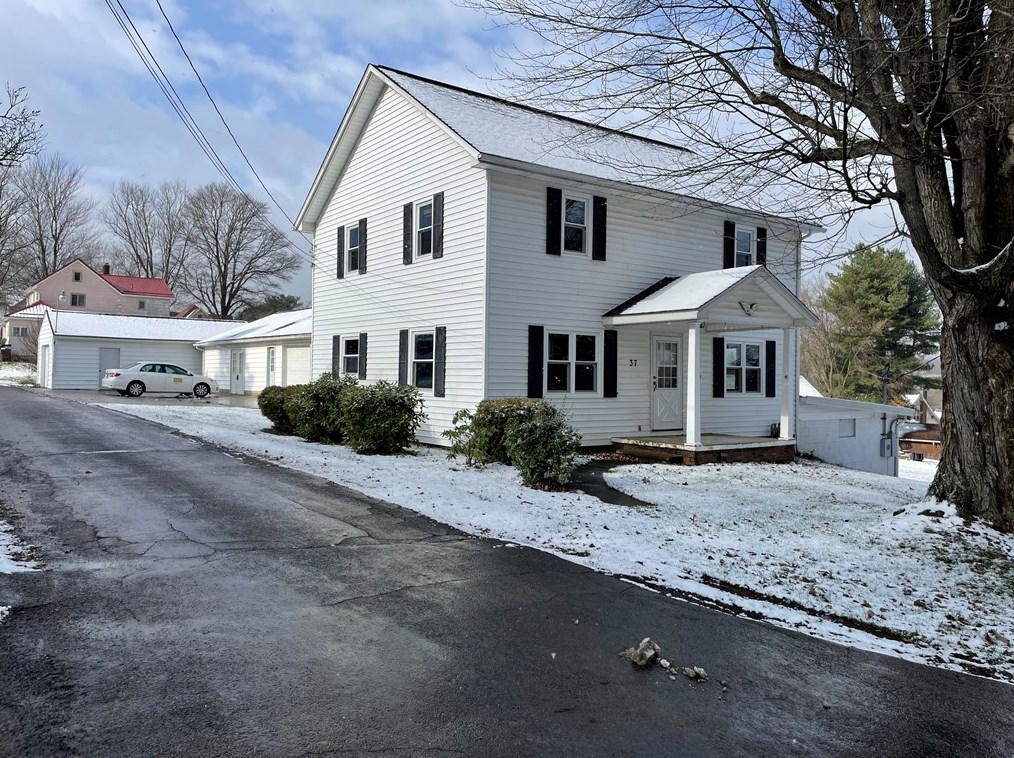 37 Liberty, Fredonia, PA 16124