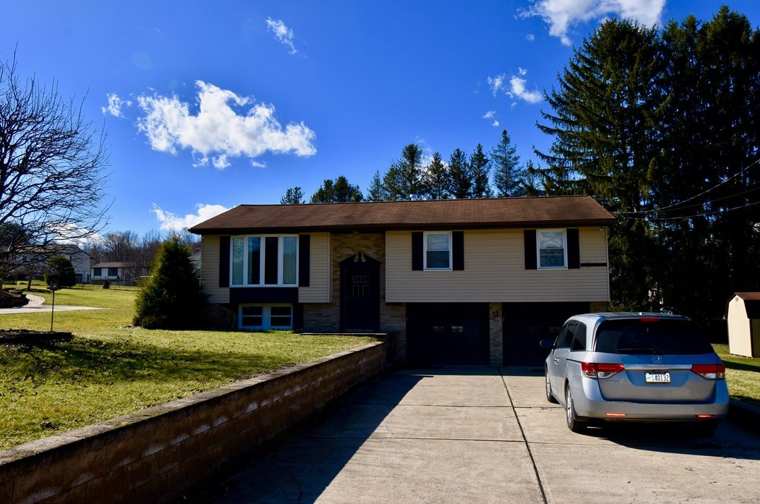 614 Pine Run Rd, Apollo, PA 15613