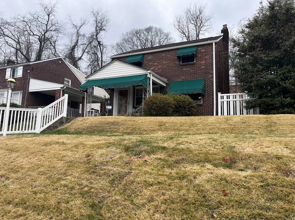 704 Pennwood Dr, Pittsburgh, PA 15235